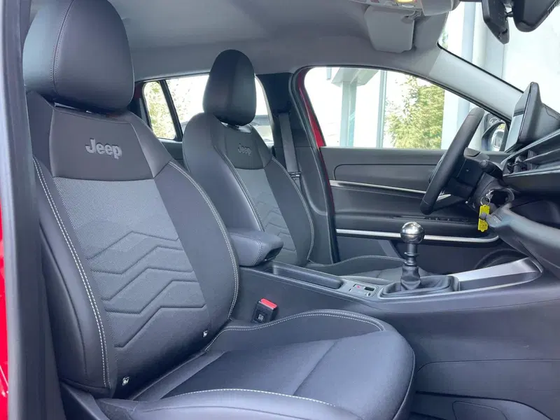 Jeep Avenger usata a Ancona (14)