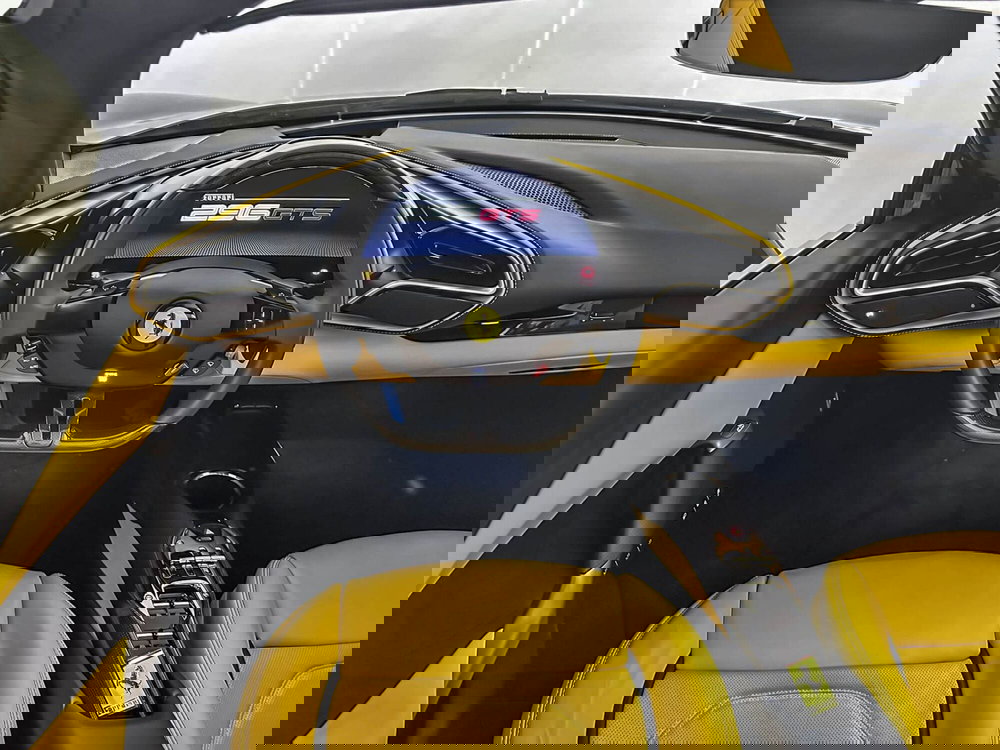 Ferrari 296 Spider usata a Milano (13)