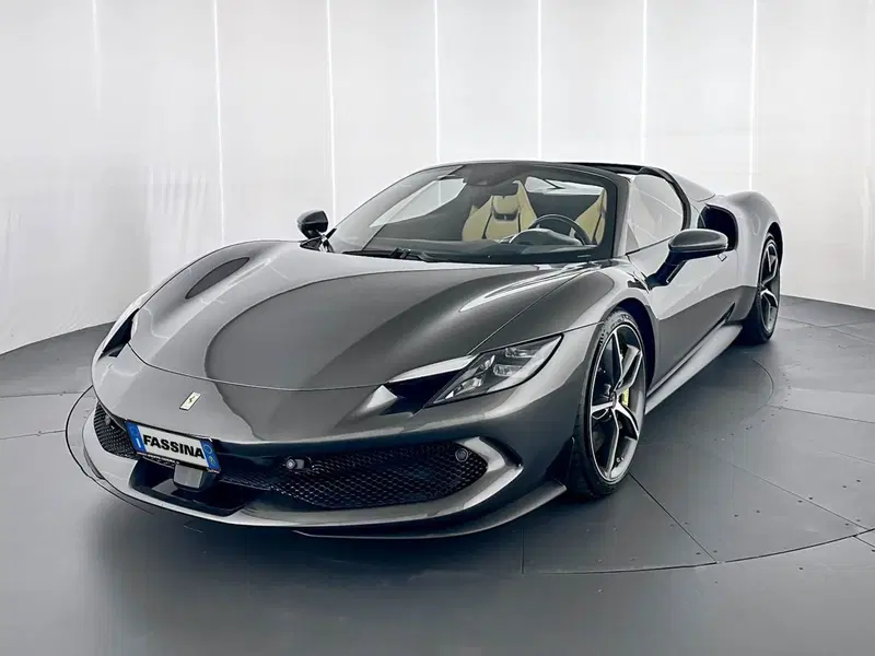 Ferrari 296 Spider usata a Milano (4)