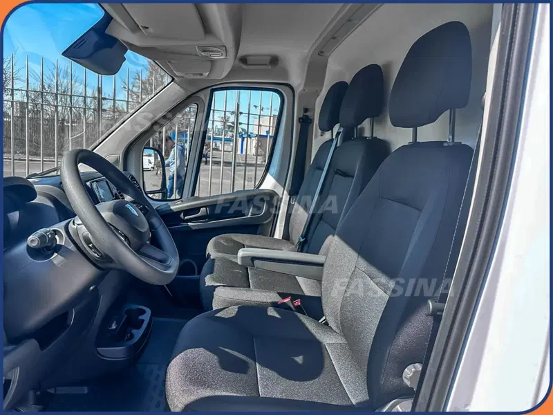 Peugeot Boxer nuova a Milano (7)