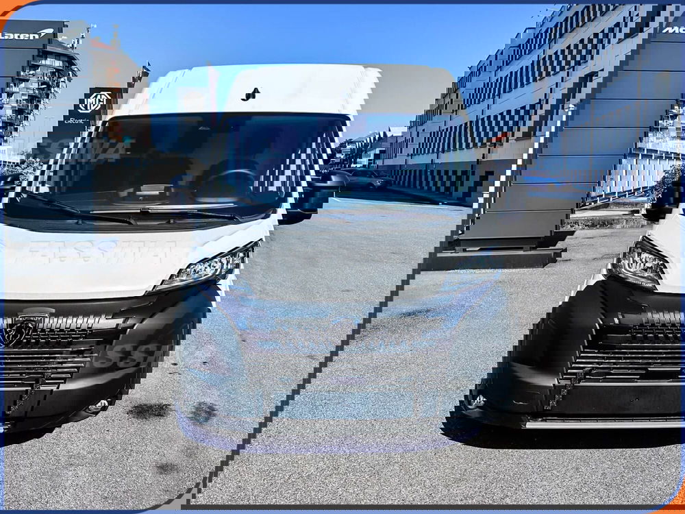 Peugeot Boxer nuova a Milano (2)