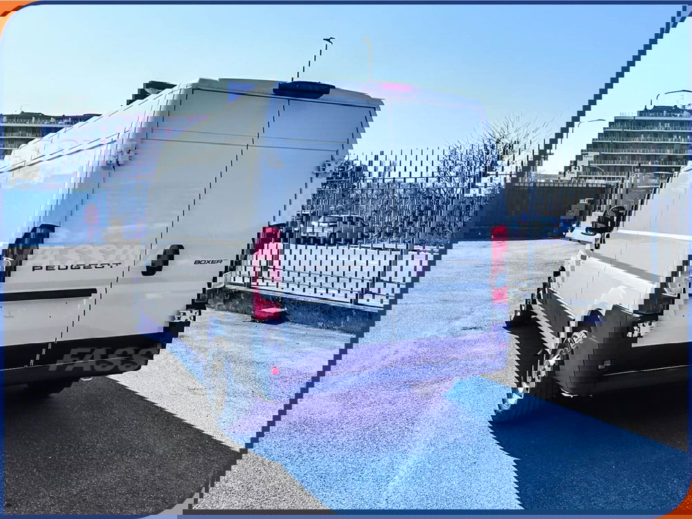 Peugeot Boxer nuova a Milano (4)