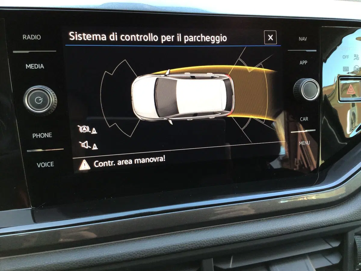Volkswagen Polo usata a Genova (17)