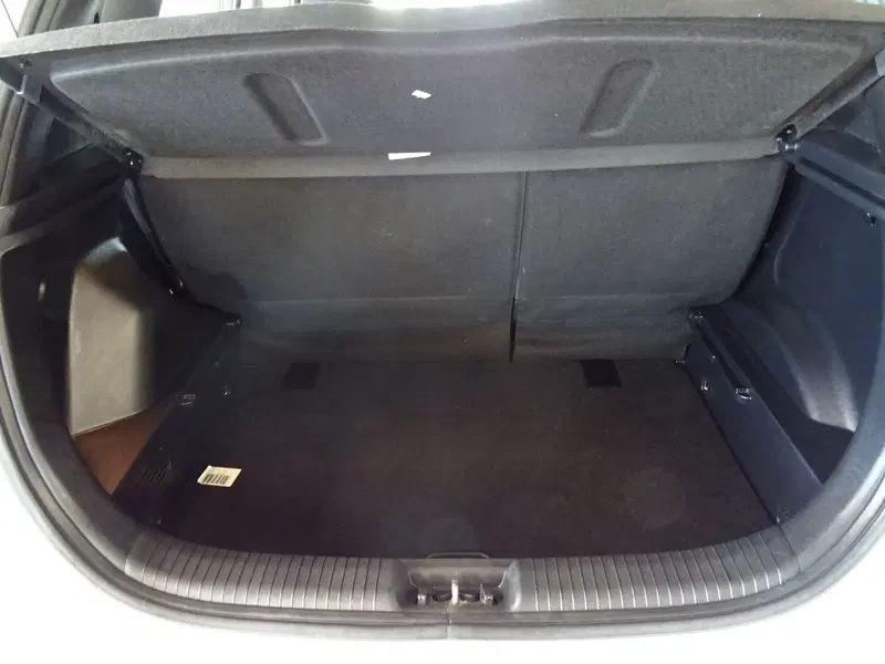 Hyundai ix20 usata a Lucca (14)
