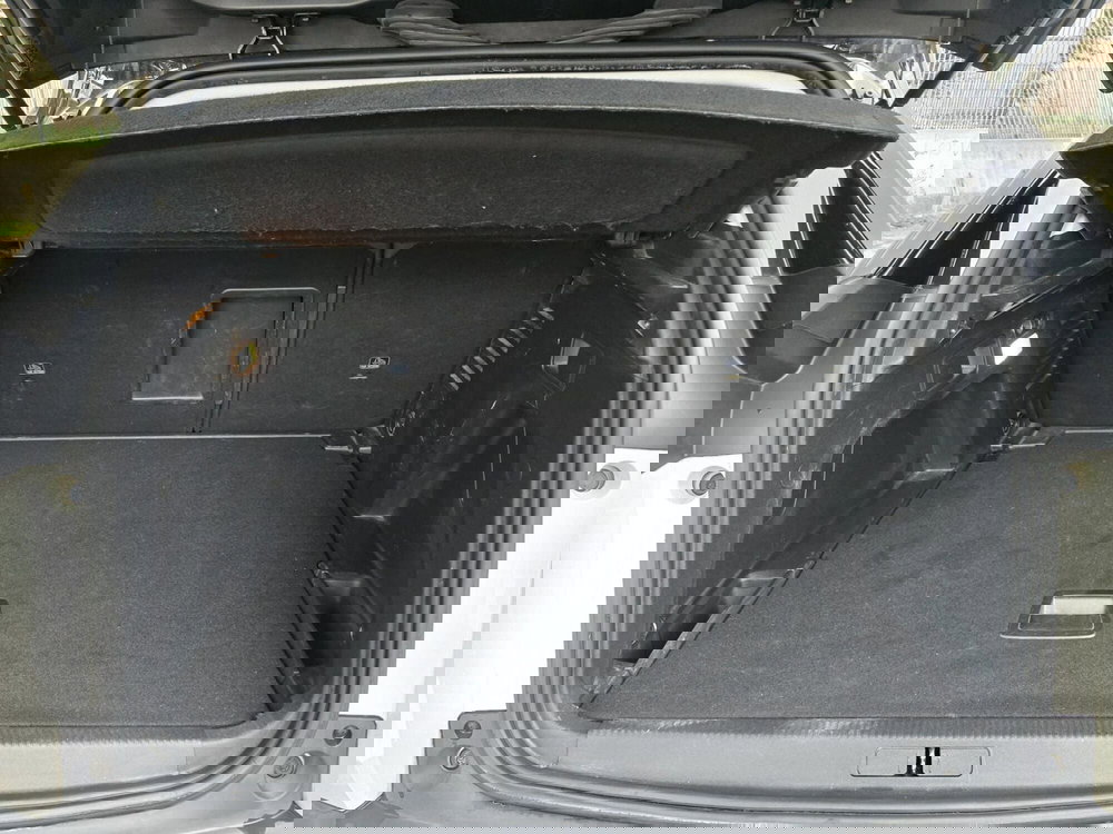 Peugeot 3008 usata a Massa-Carrara (15)