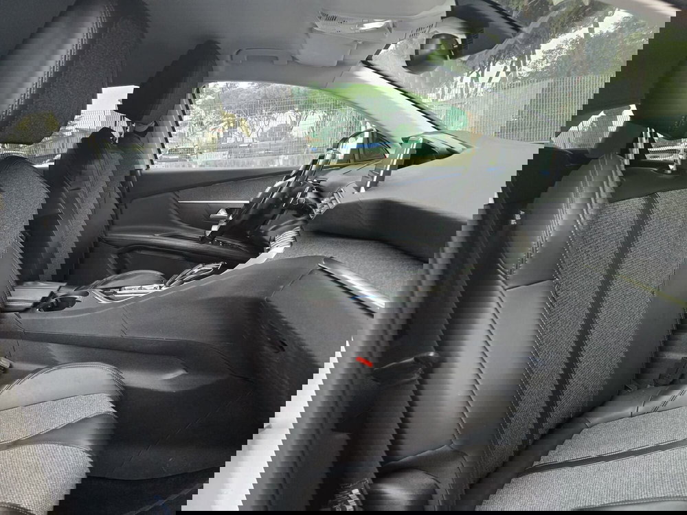 Peugeot 3008 usata a Massa-Carrara (6)