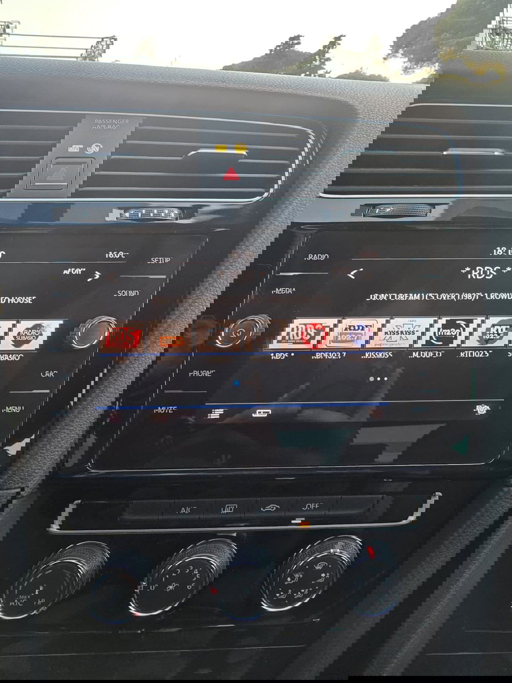 Volkswagen Golf usata a Massa-Carrara (11)