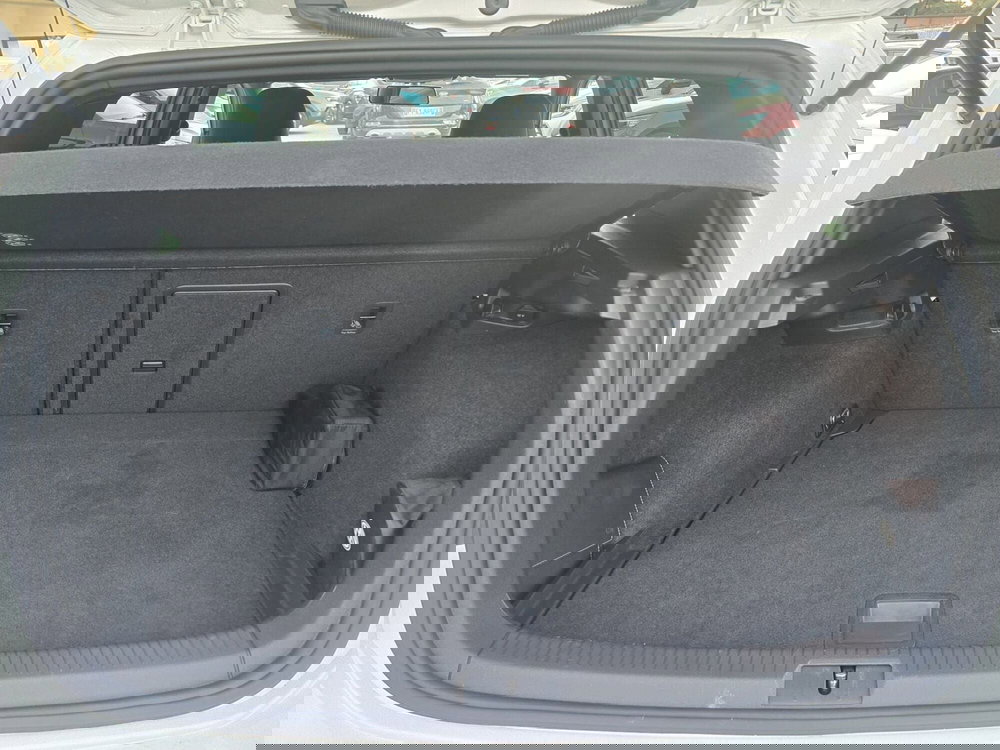 Volkswagen Golf usata a Massa-Carrara (14)