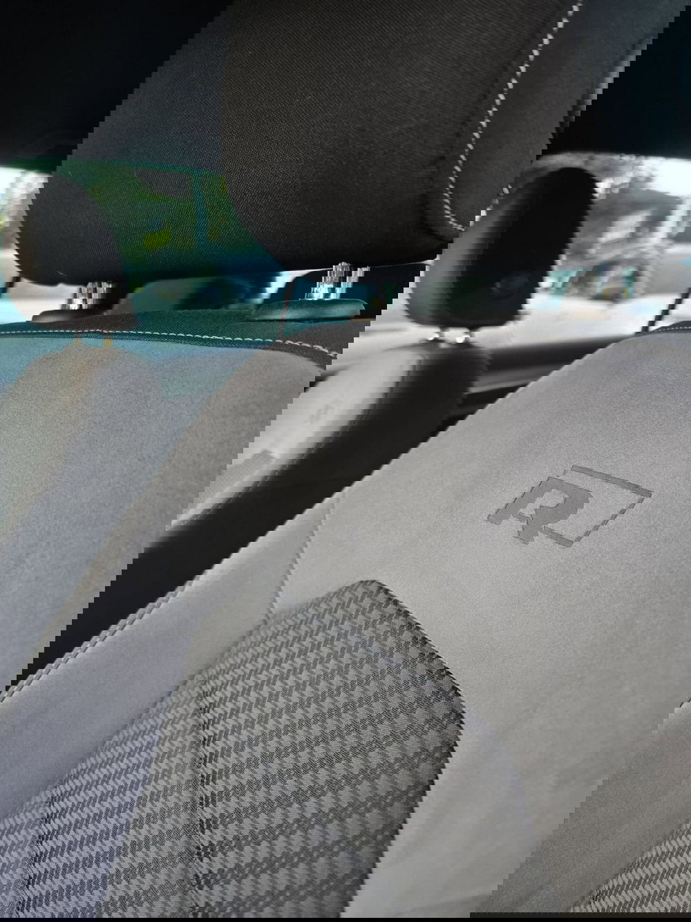 Volkswagen Golf usata a Massa-Carrara (15)