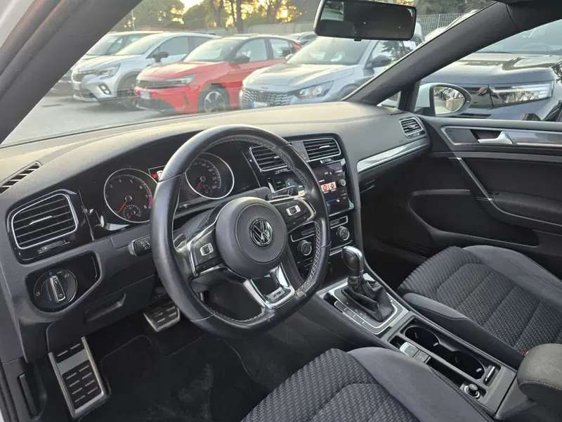 Volkswagen Golf usata a Massa-Carrara (17)