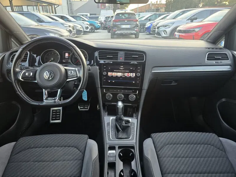Volkswagen Golf usata a Massa-Carrara (6)