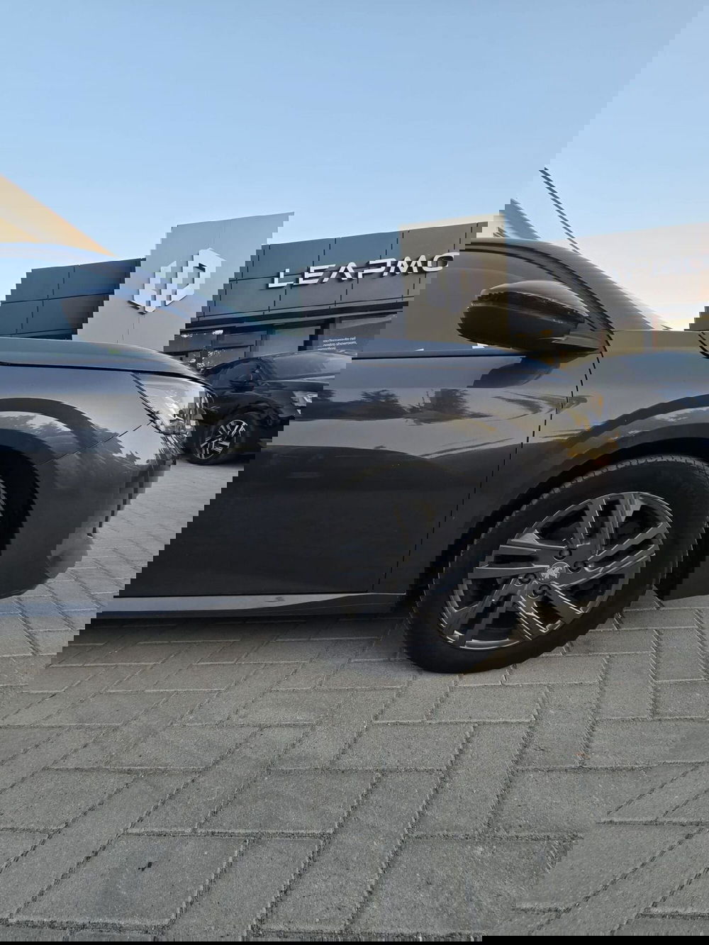 Peugeot 208 usata a Massa-Carrara (17)