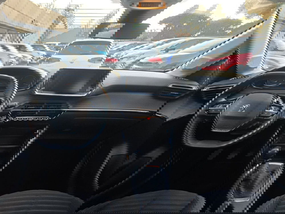 Peugeot 208 usata a Massa-Carrara (6)