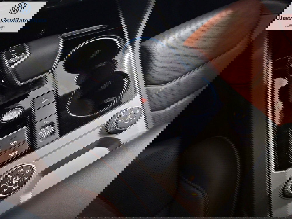 Volkswagen Touareg usata a Genova (15)