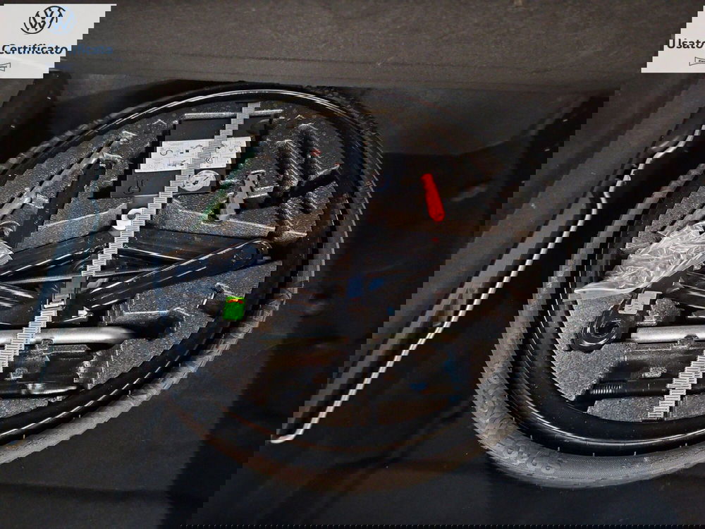 Volkswagen Touareg usata a Genova (18)