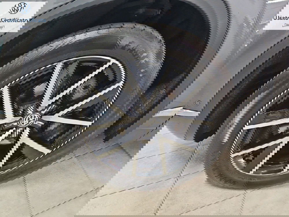 Volkswagen Touareg usata a Genova (8)