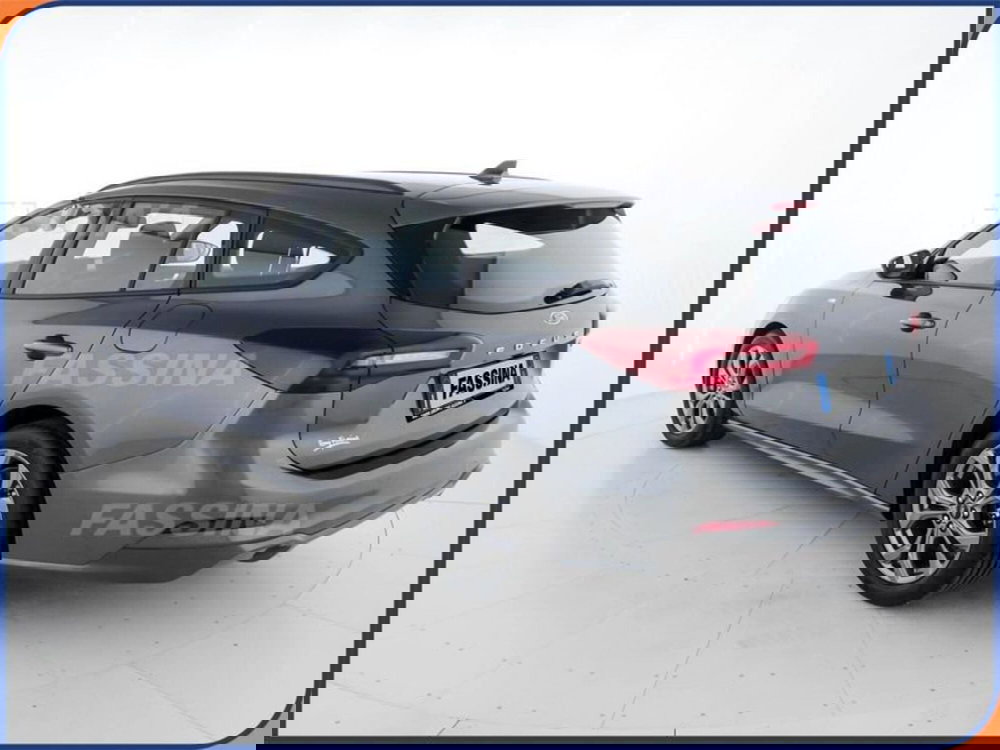 Ford Focus Station Wagon usata a Milano (4)