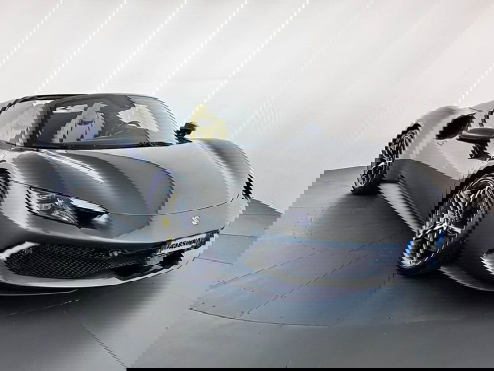 Ferrari 296 Spider usata a Milano