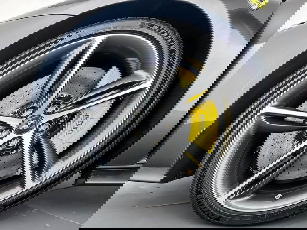 Ferrari 296 Spider usata a Milano (10)