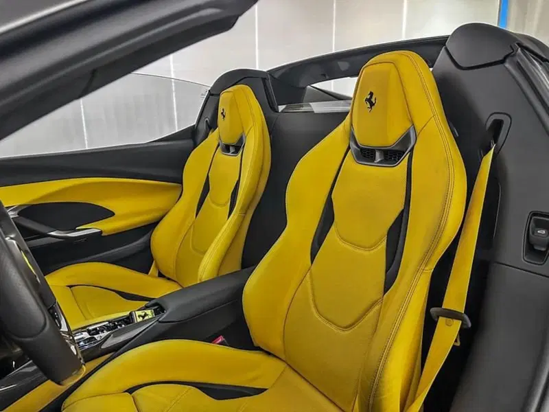 Ferrari 296 Spider usata a Milano (11)