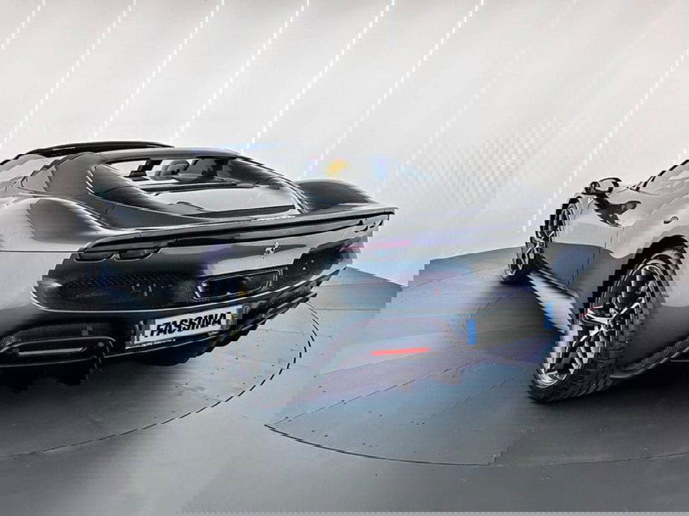 Ferrari 296 Spider usata a Milano (6)