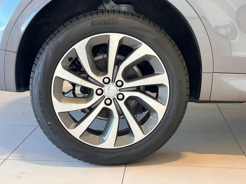 Land Rover Discovery Sport usata a Napoli (9)