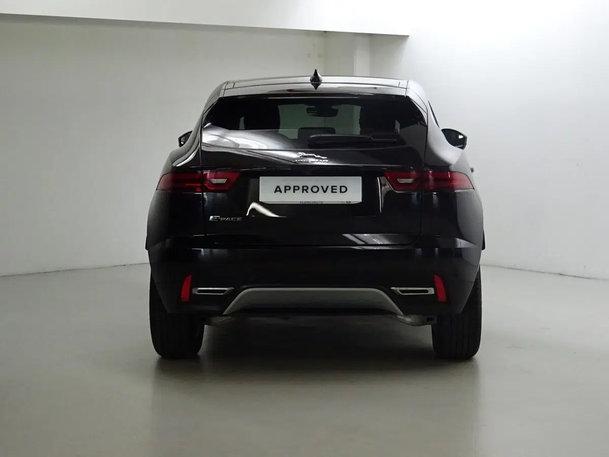 Jaguar E-Pace usata a Como (7)