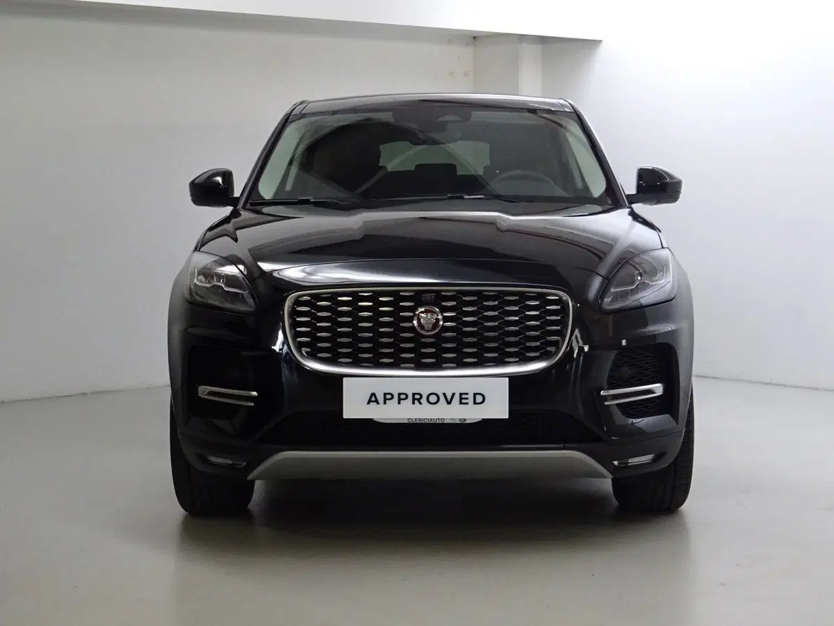 Jaguar E-Pace usata a Como (8)