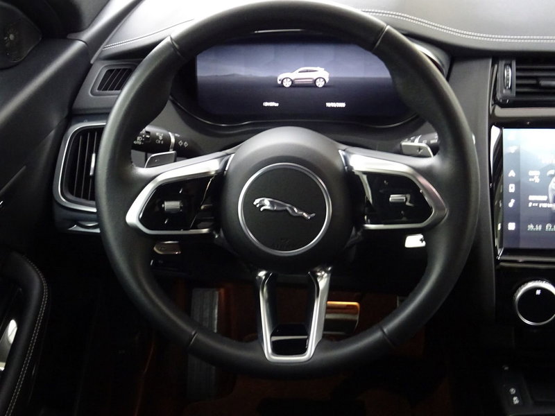 Jaguar E-Pace usata a Como (10)