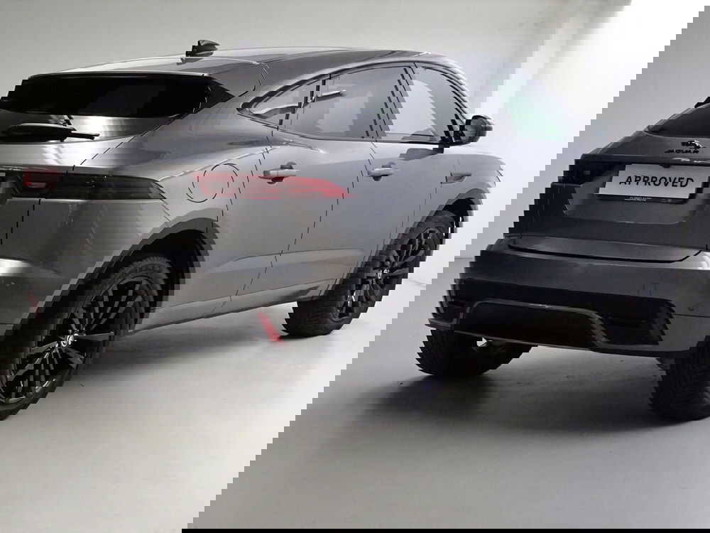 Jaguar E-Pace usata a Como (2)