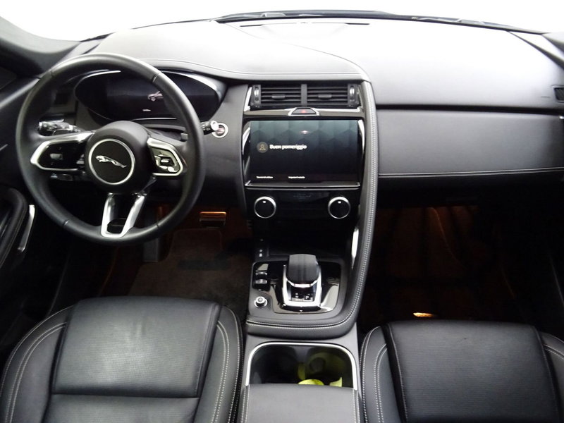 Jaguar E-Pace usata a Como (4)