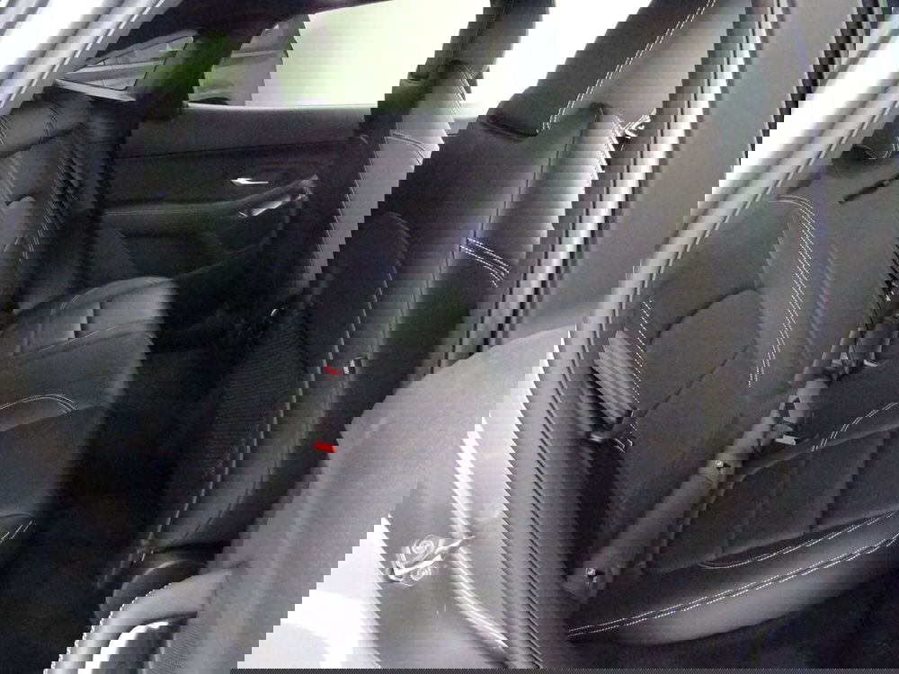 Jaguar E-Pace usata a Como (5)