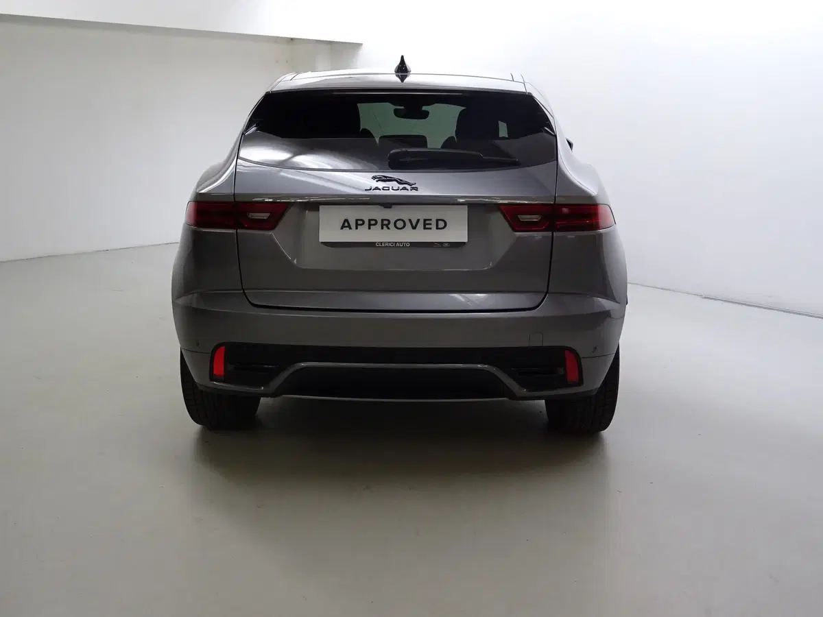 Jaguar E-Pace usata a Como (7)