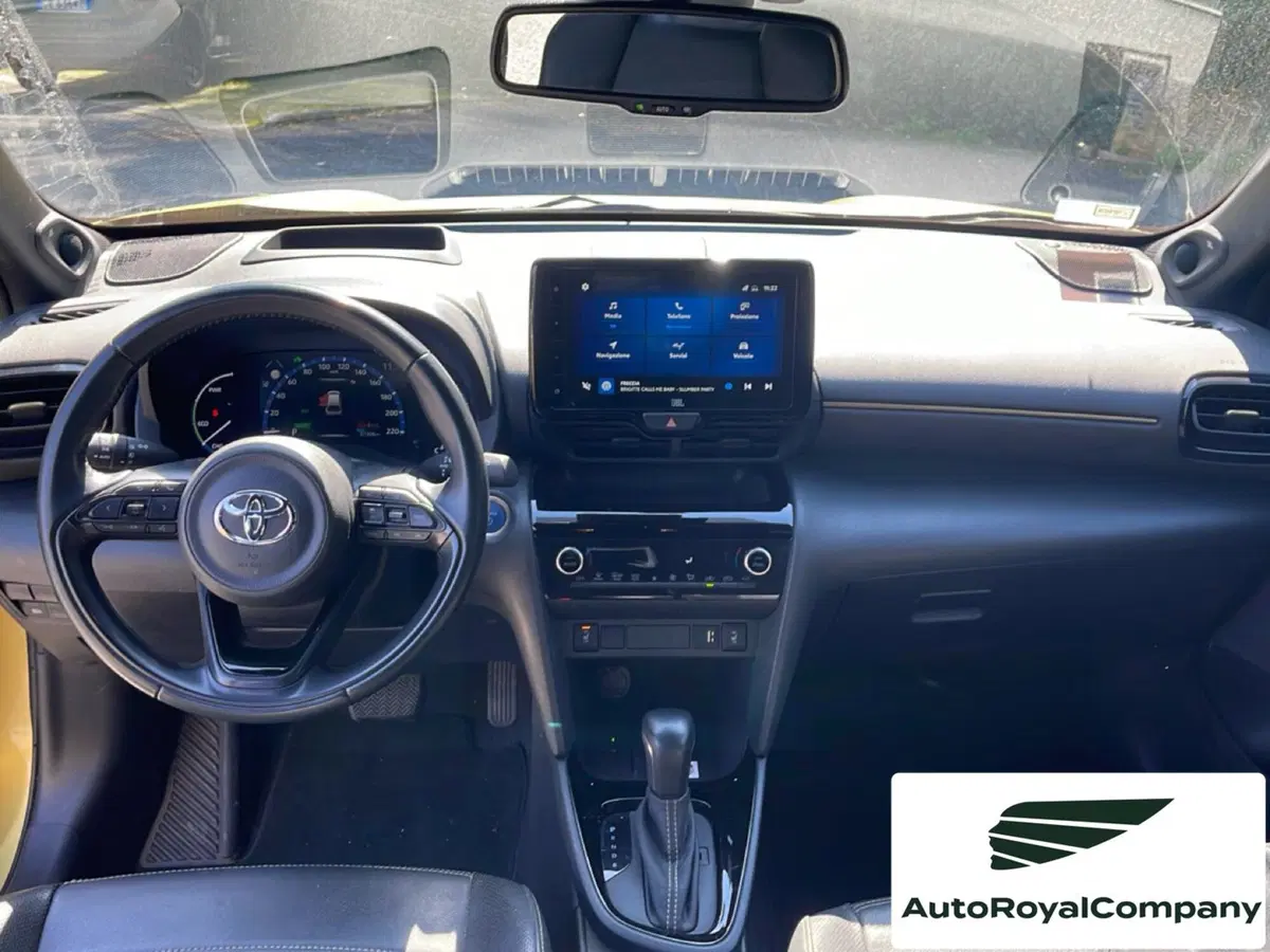 Toyota Yaris Cross usata a Roma (12)