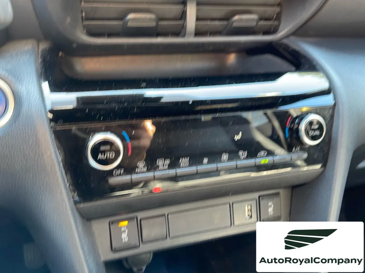 Toyota Yaris Cross usata a Roma (17)