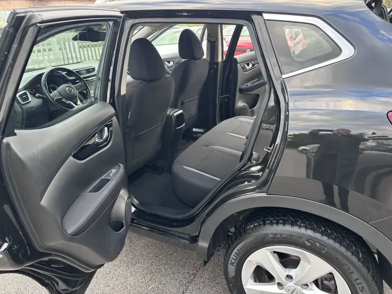 Nissan Qashqai usata a Ancona (10)