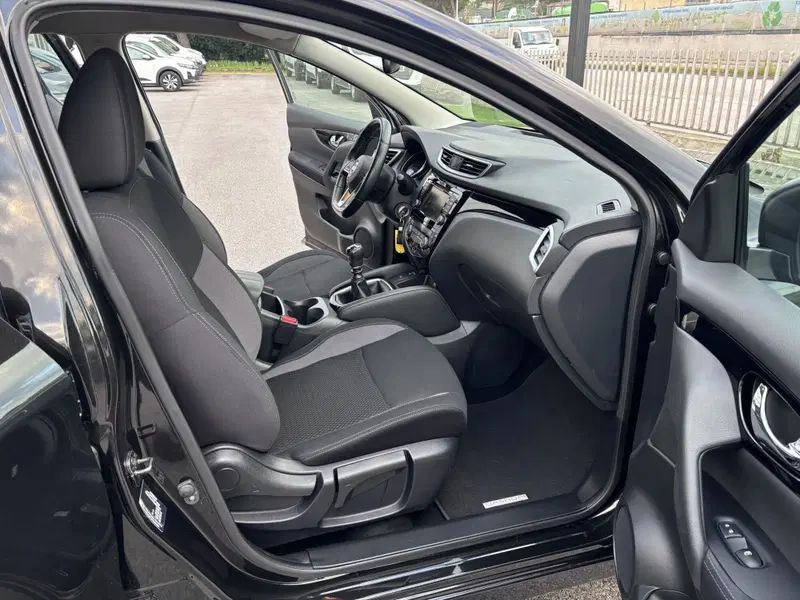 Nissan Qashqai usata a Ancona (13)