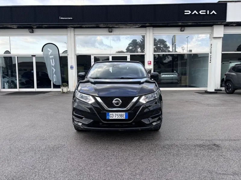 Nissan Qashqai usata a Ancona (2)