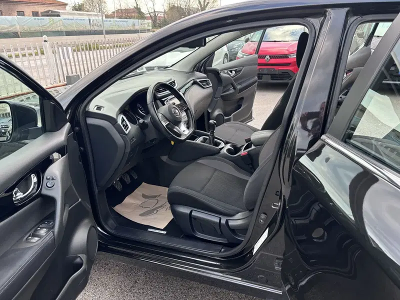 Nissan Qashqai usata a Ancona (9)