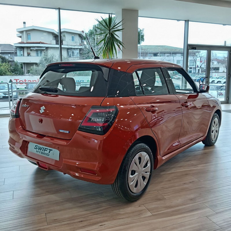 Suzuki Swift nuova a L'Aquila (3)