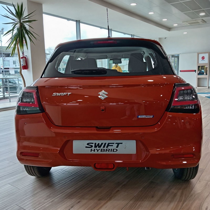 Suzuki Swift nuova a L'Aquila (4)