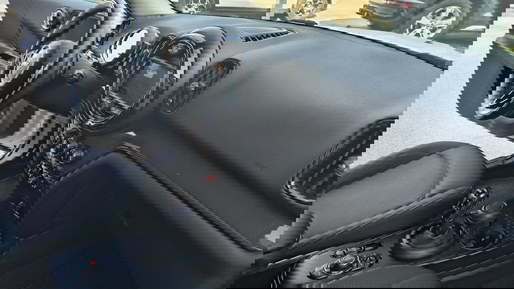 MINI Mini Countryman usata a Padova (11)