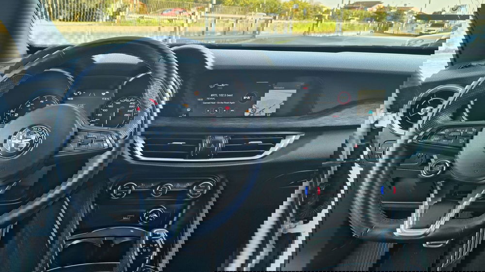 Alfa Romeo Stelvio usata a Padova (10)