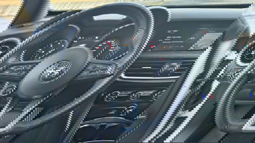 Alfa Romeo Stelvio usata a Padova (11)