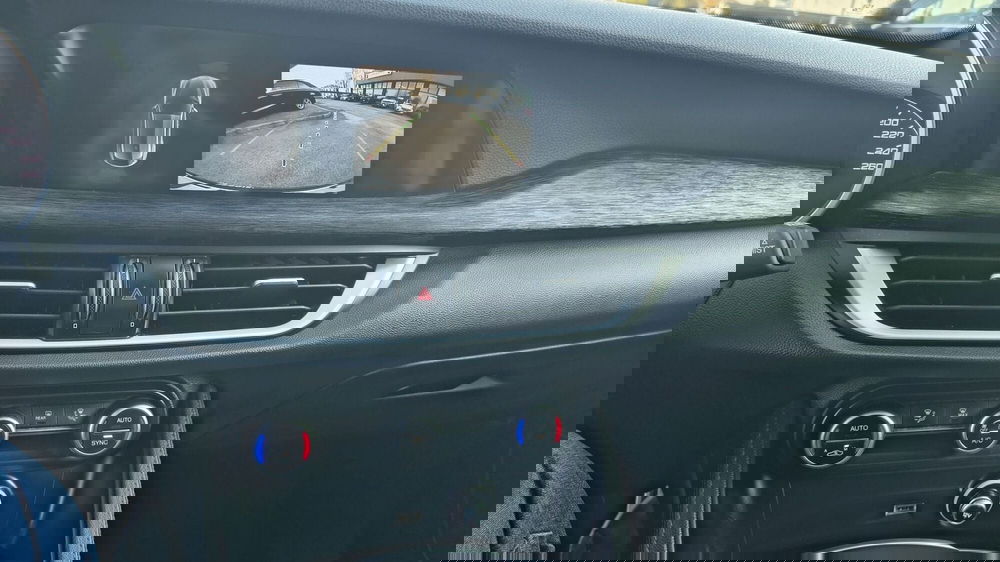 Alfa Romeo Stelvio usata a Padova (16)