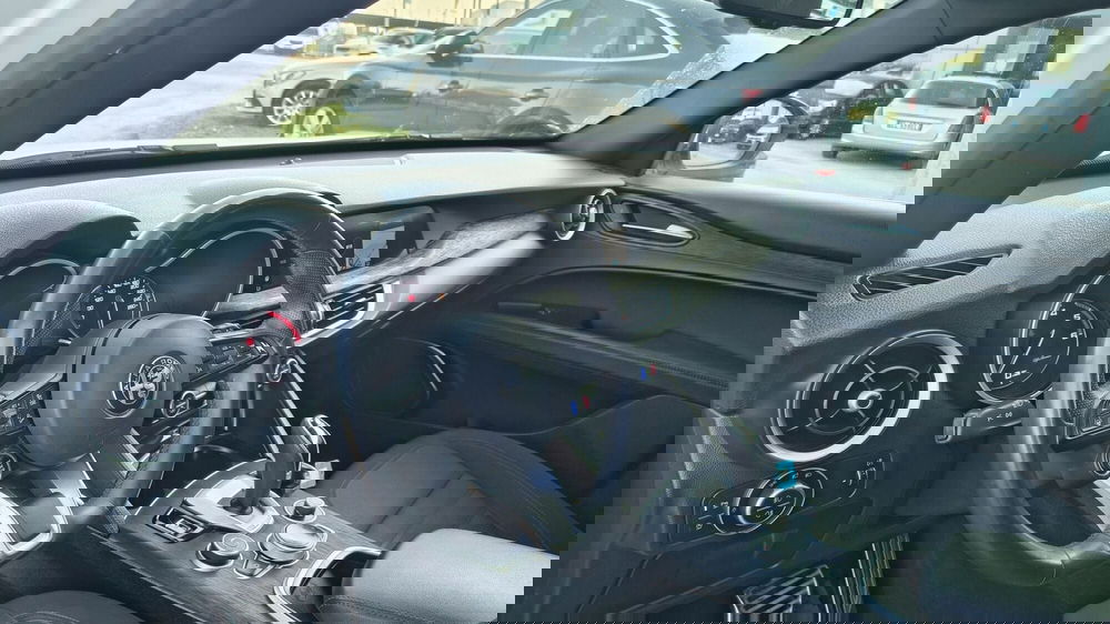 Alfa Romeo Stelvio usata a Padova (9)