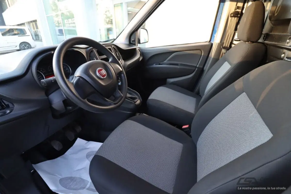 Fiat Doblò Furgone usata a Bologna (7)