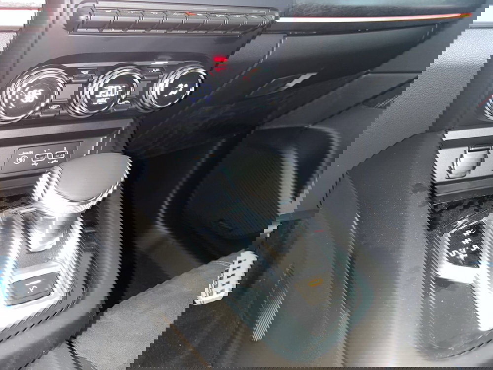 Renault Arkana nuova a Vicenza (16)