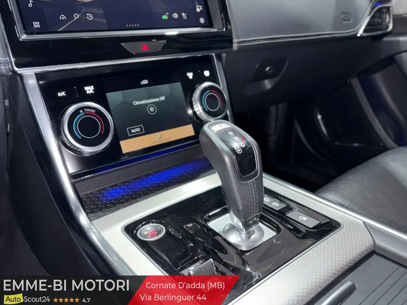 Jaguar XE usata a Monza e Brianza (12)