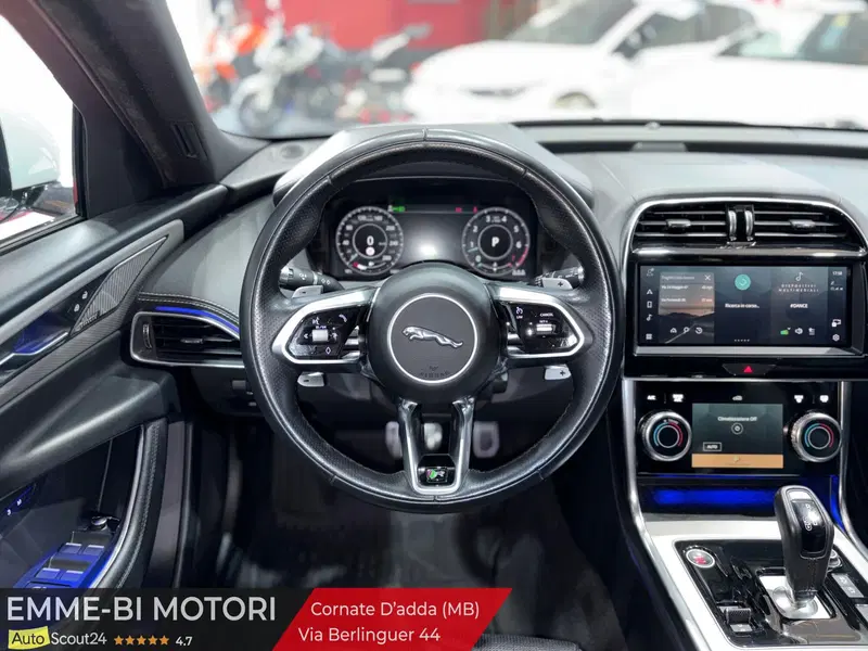 Jaguar XE usata a Monza e Brianza (8)